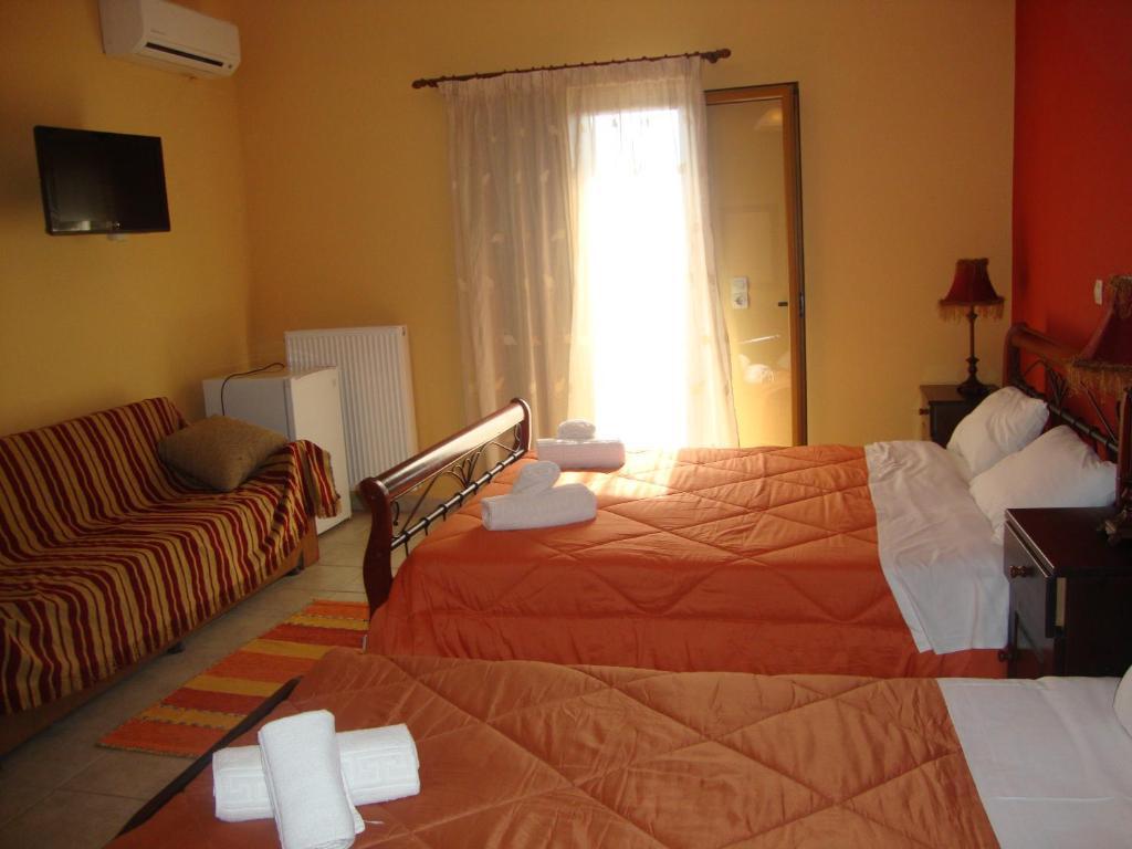 Kafiona Guesthouse Pírgos Dhiroú Kamer foto