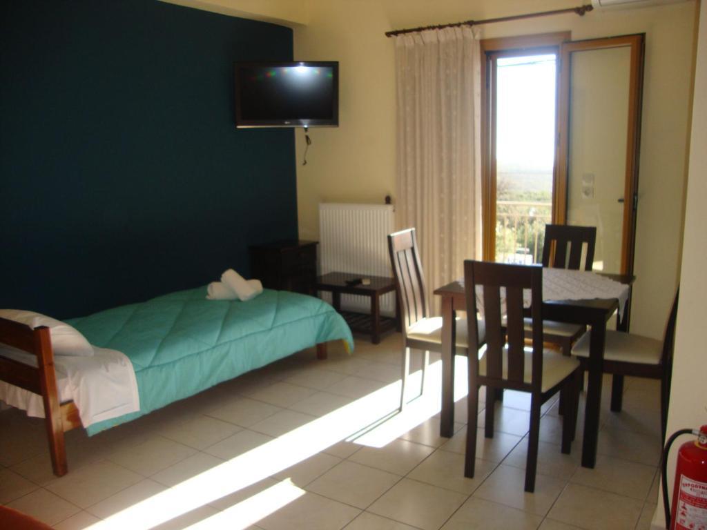 Kafiona Guesthouse Pírgos Dhiroú Kamer foto